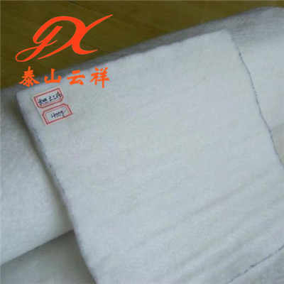 新鄉(xiāng)防裂貼技術指標、價格及與土工格柵的綜合解析